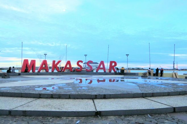 Makassar_Sulawesi_Pantai_Losari